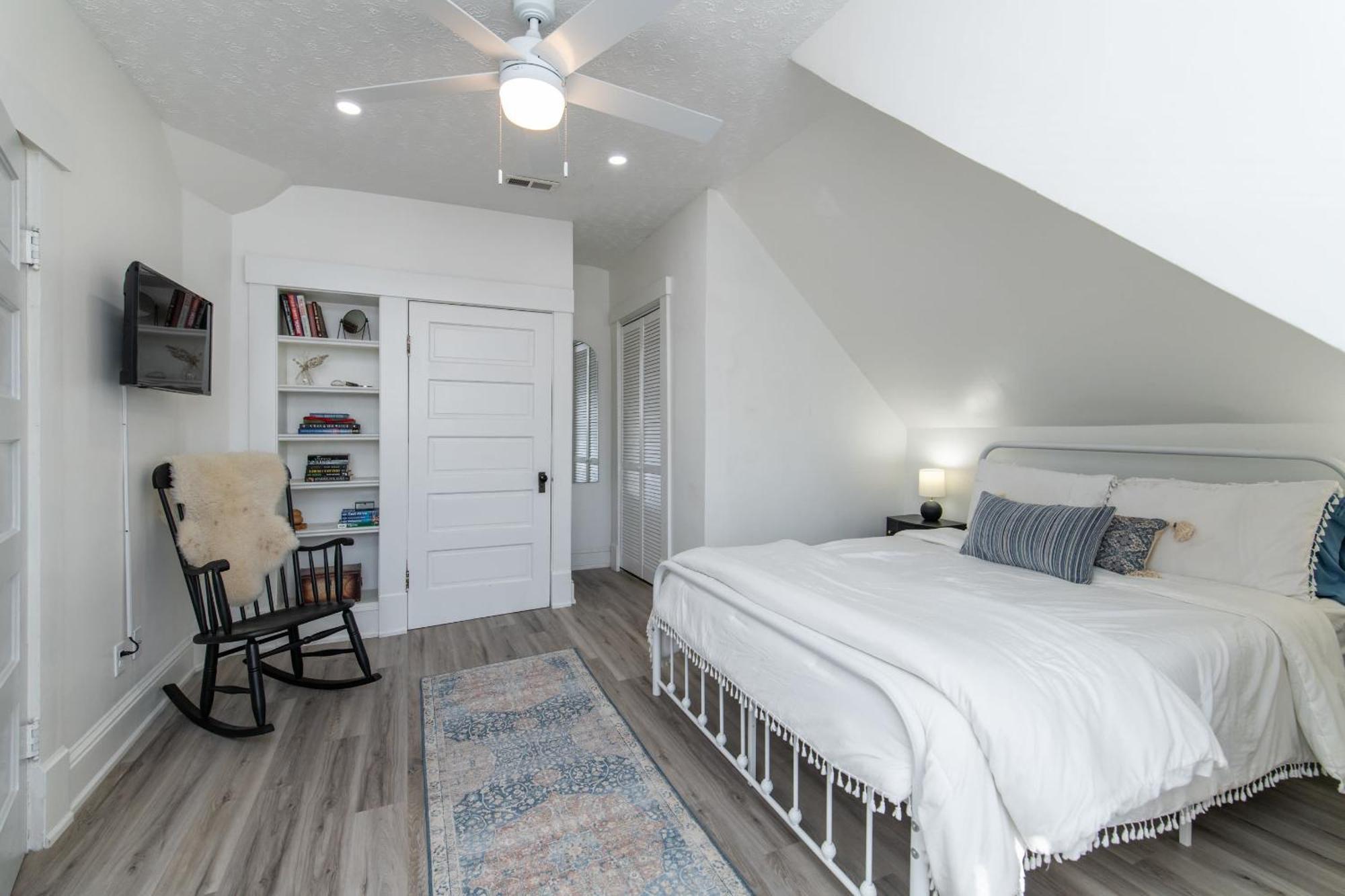 Loft On Capital - Ideally Located To Distilleries Frankfort Esterno foto